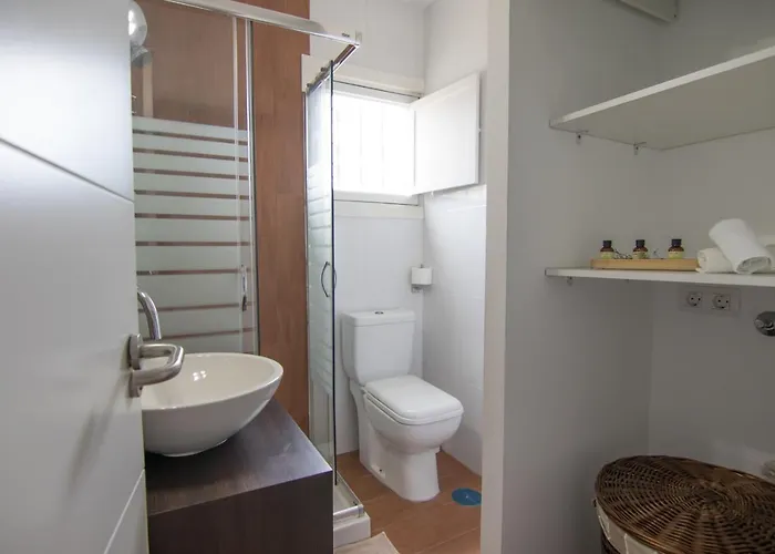Homeforguest Apto 20 Pasos Del Mar, El Poris Con Vista Mar * Arico el Nuevo